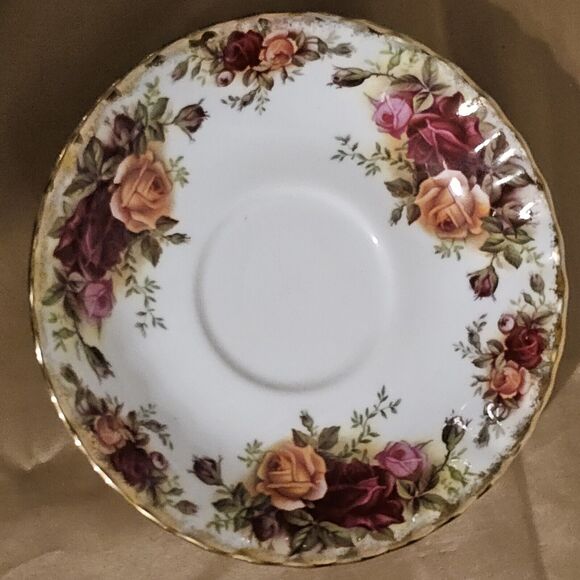 ROYAL ALBERT Bone China England Old Country Rose Teacup + Saucer Dainty Teatime - Picture 2 of 8